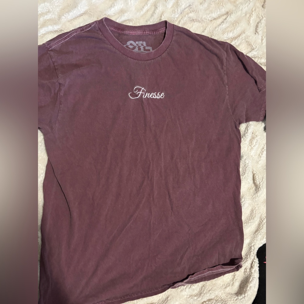 Guess Burgundy Tee